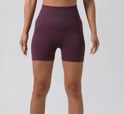 ContourFit Seamless Shorts – seamless fitness activewear
